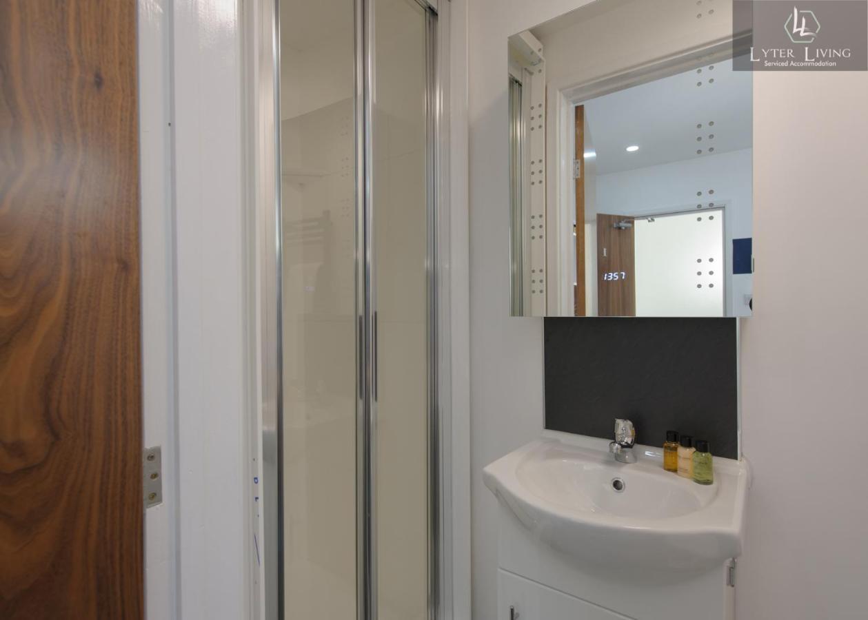 Studio Apartments By Lyter Living Desks & Wifi - Monthly Stays Available Leicester Esterno foto